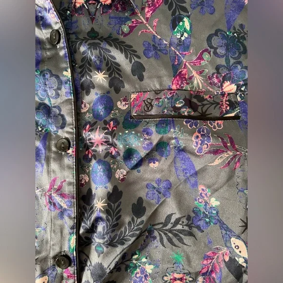 Satin Silky Black Floral Pajama Set by Victoria’s Secret Size Small NWOT - Picture 4 of 9